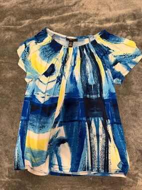 Style & Co. Blue, White & Yellow Pleated Print Top